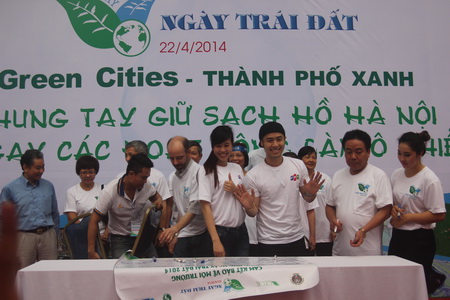 Kêu gọi dừng ngay các hoạt động làm ô nhiễm hồ ảnh 1